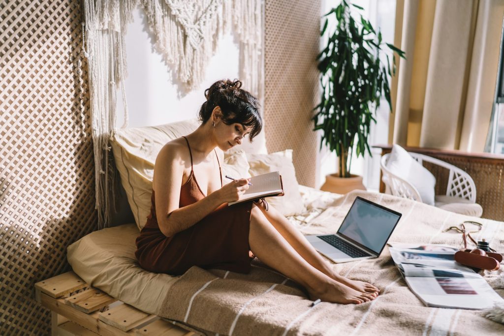 online writing jobs freelance